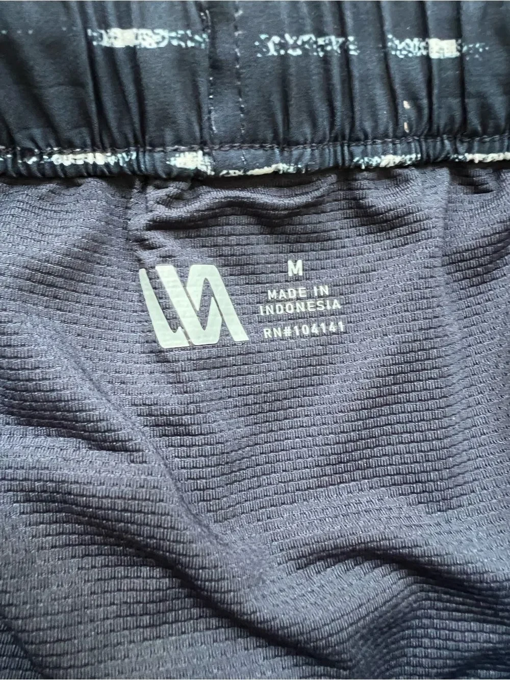 VRST 5” Resort Shorts NWT Men's Medium Navy Sand Washed Stripe Swim Shorts